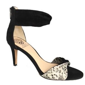 Vince Camuto “Camden” Ankle Strap Heel black
Leather Suede size 10